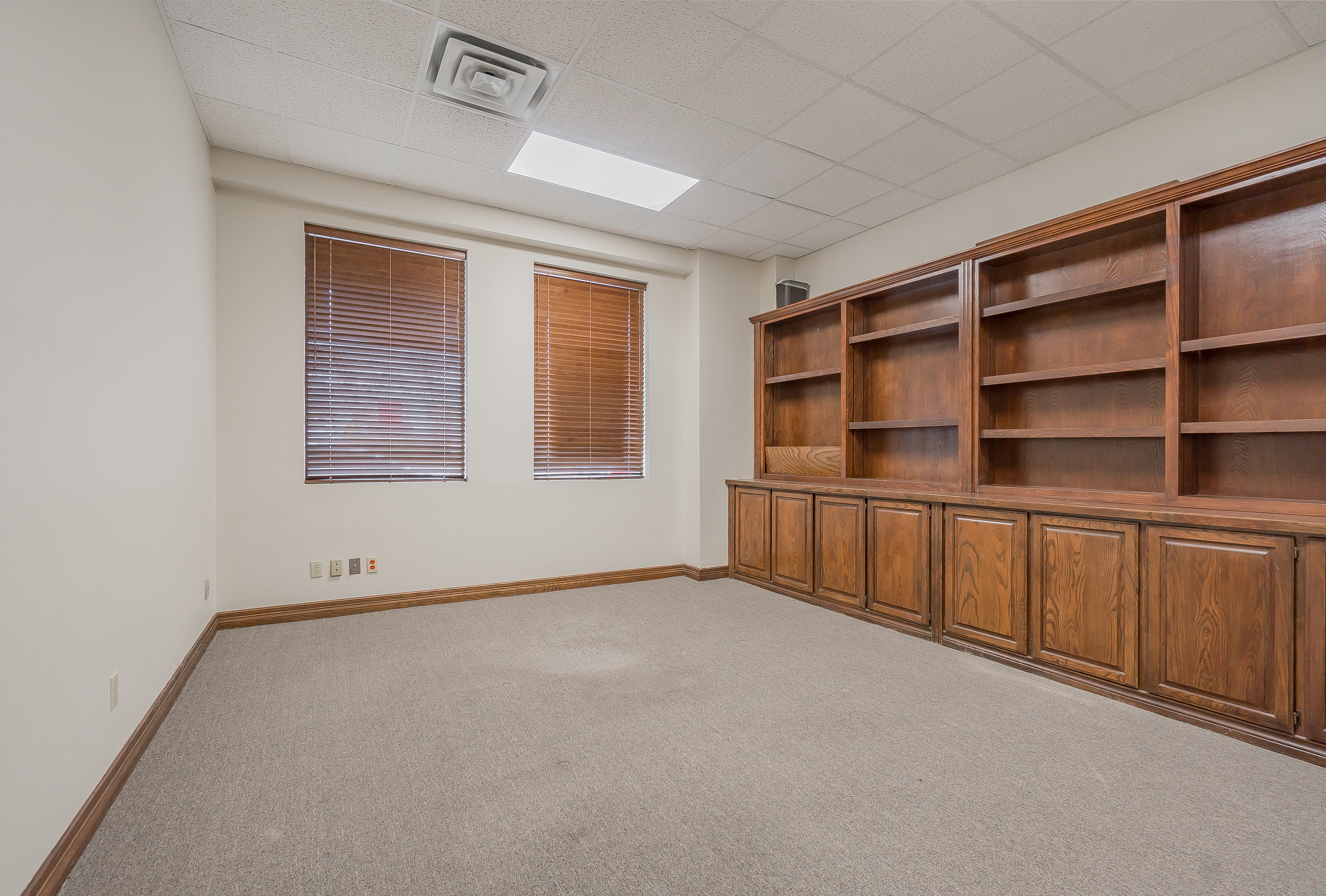 121 S Tennessee Street, McKinney, Texas 75069 Office Space For Lease In